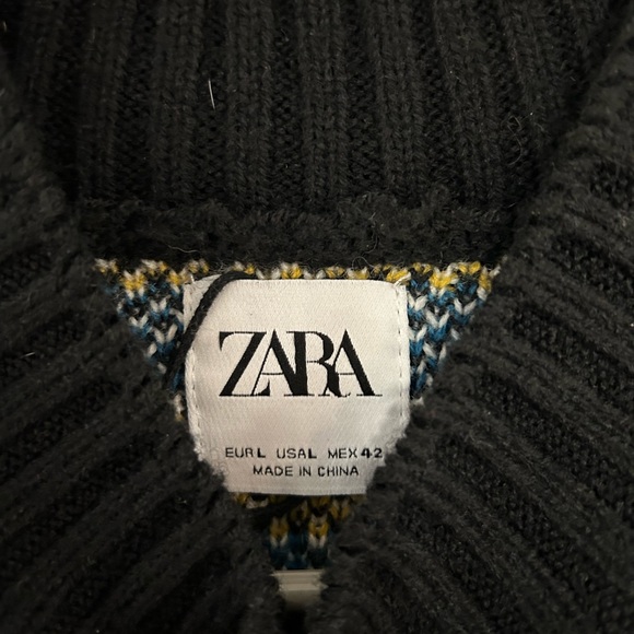Zara Retro Lightning Mock Neck - Picture 2 of 3